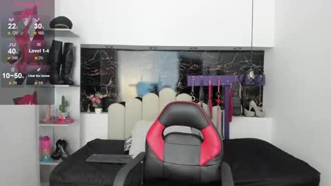 Kathia online show from December 2, 1:01 pm