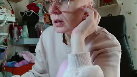Kathleen online show from May 24, 7:51 am