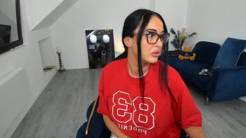      online show from September 22, 3:38 am