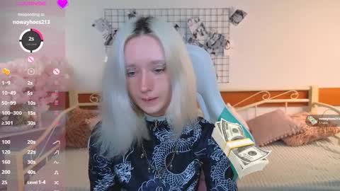 Katia  online show from April 8, 5:09 am