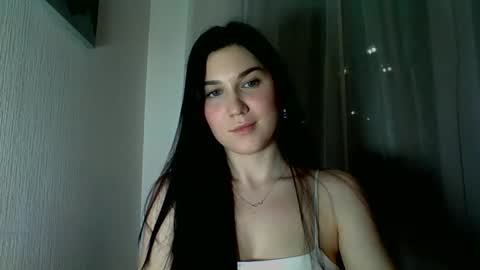 katie_foxi online show from April 3, 6:28 pm