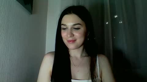 katie_foxi online show from May 25, 1:04 am