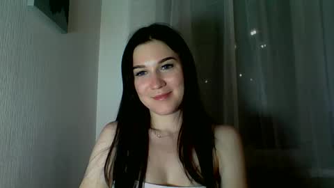 katie_foxi online show from May 5, 9:29 pm