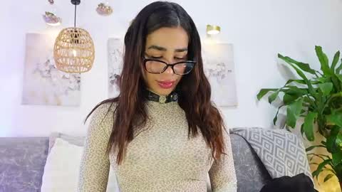 Katie online show from May 20, 10:23 am