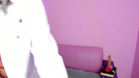 katiuska_doll_squirt online show from May 12, 12:12 pm