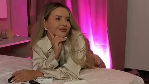 KatJolie online show from July 9, 7:27 pm