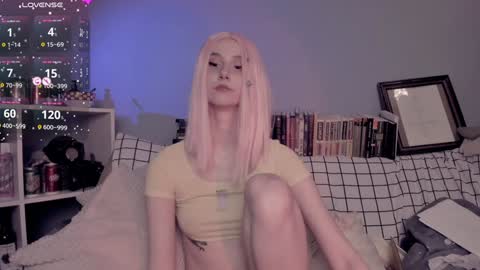 katkittykate online show from December 4, 3:57 pm