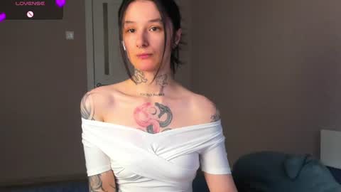 katrina_h0w online show from July 23, 6:54 am