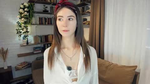 Kate Aurora online show from March 21, 8:19 am