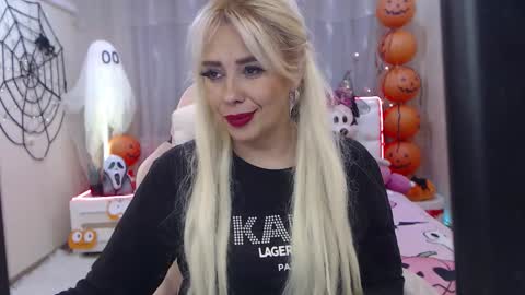 katrinacharm online show from October 13, 2:09 pm