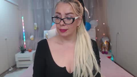 katrinacharm online show from October 8, 12:42 pm