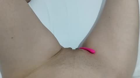 katrina  dont forget to give me thumbs up online show from December 16, 6:58 pm