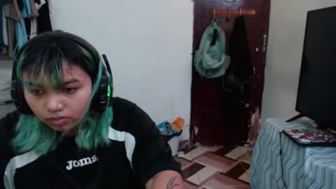 katteyes_ online show from May 12, 10:27 pm