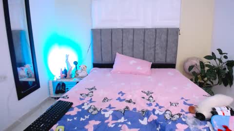 katty online show from December 18, 6:29 am