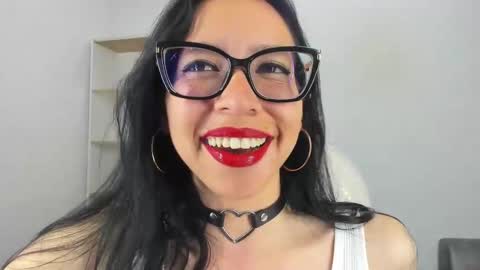 Snapshot of katty_mouth chatting on September 17, 9:46 pm Katty online show from September 17, 9:46 pm