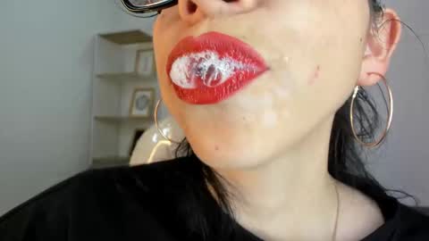 Snapshot of katty_mouth chatting on October 8, 8:46 pm Katty online show from October 8, 8:46 pm
