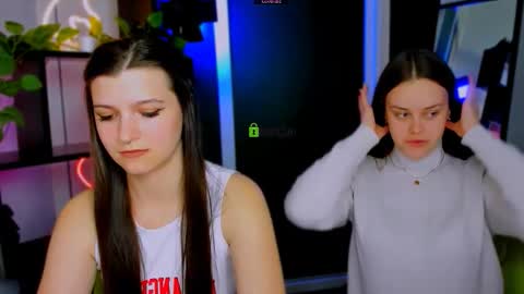 Kat online show from March 31, 11:43 am