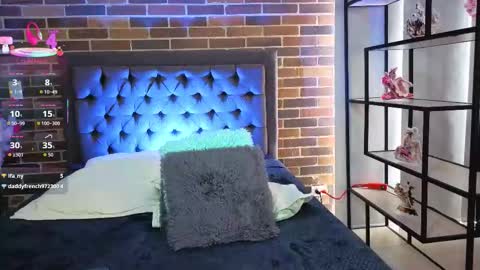 kattypaez online show from November 28, 7:17 pm