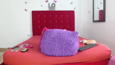 kattysharlotte online show from November 16, 7:14 pm