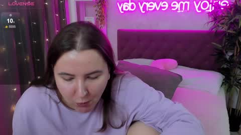 Kate online show from May 19, 6:31 am