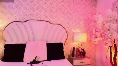 katyjackson online show from May 16, 2:27 pm