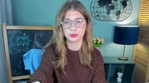 katymeaw online show from May 8, 2:37 am