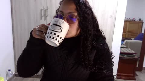  Khawit  online show from December 31, 1:41 pm
