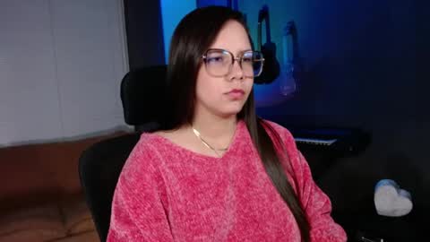 Kay online show from June 7, 2:07 am