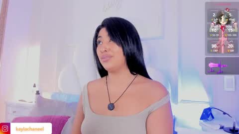 kaylachannell online show from May 7, 3:33 am
