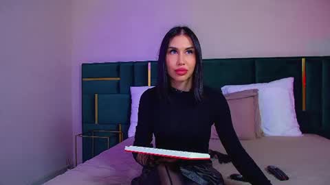 Kayla online show from June 25, 7:26 pm