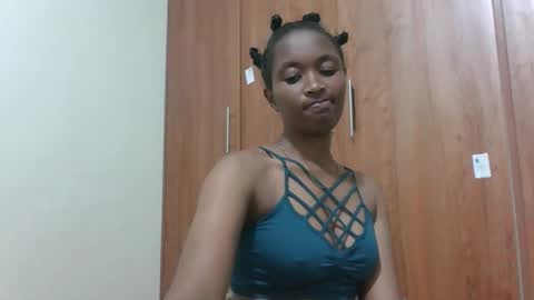 kaylar online show from May 14, 8:03 pm