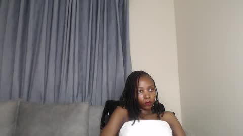 Kaylee online show from May 15, 3:32 am