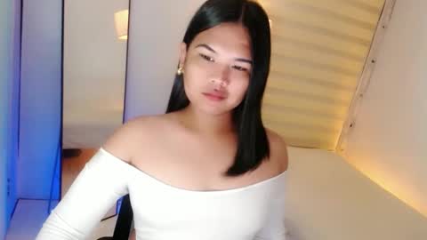 Y O U R        F U T U R E       K A Y L E E  online show from February 10, 1:57 am