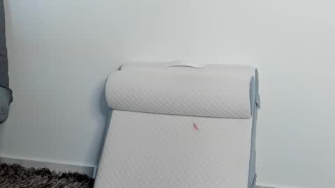 Kaylee Scott online show from October 15, 5:48 pm