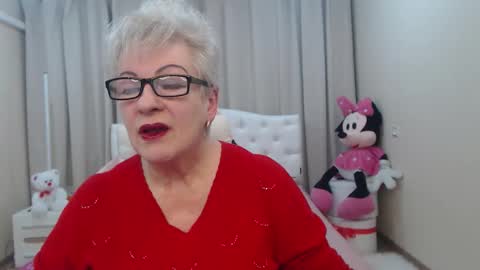 kaylesmoll online show from February 23, 7:46 pm