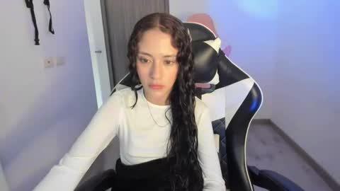 kaylie online show from February 24, 5:33 pm