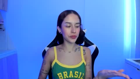 kaylie online show from May 4, 9:29 pm