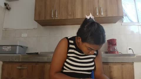 Kayna online show from May 21, 7:12 pm