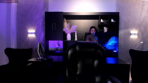 Kay online show from May 18, 5:35 am