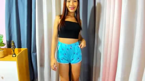 Snapshot of kazel_dominant chatting on December 12, 10:13 am KAZEL online show from December 12, 10:13 am