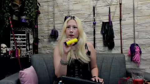 Miss Kazia online show from October 13, 11:51 pm