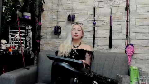 Miss Kazia online show from May 16, 2:36 am