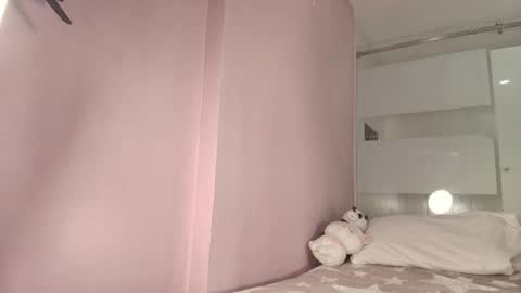 keila online show from November 12, 3:04 am