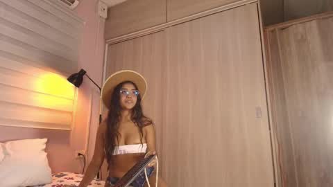 keila online show from November 16, 3:19 am