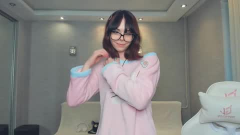 Keila online show from December 18, 9:14 am