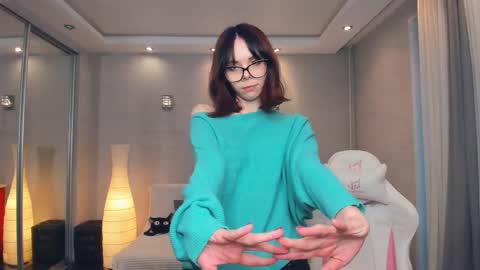 Keila online show from December 17, 9:13 am