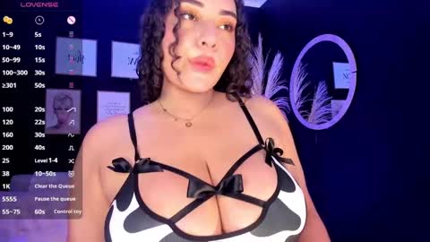 Keisha online show from September 28, 7:14 am