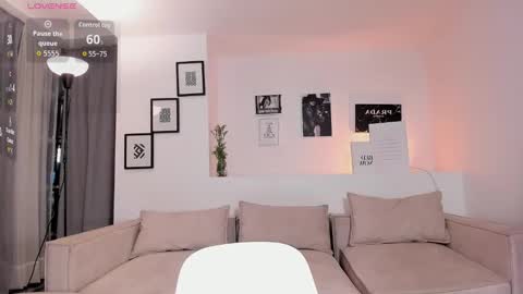 Keisha online show from October 22, 8:19 am