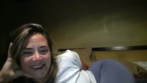 kekes2015 online show from November 12, 7:06 am