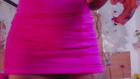kelly__thomson online show from December 5, 9:50 pm